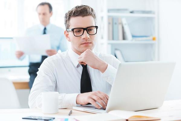 Guide pratique sur la comptabilité immobilière : les erreurs qui coûtent cher aux bailleurs et solutions d'automatisation.