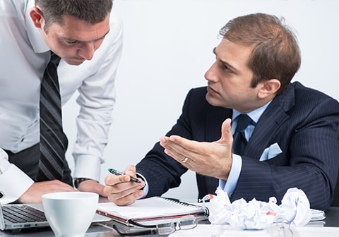 Audit de contrat pour comprendre les assurances professionnelles : les points clés pour baisser la prime.