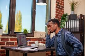 Guide pratique sur le compte pro micro-entrepreneur : quelles obligations légales et conseils de gestion.
