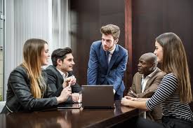 Guide complet sur la gestion d'entreprise : les outils indispensables pour un gérant seul souhaitant automatiser son activité.