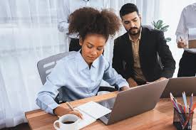 Interface de Gestion de clients : Transformer vos devis en factures en un clic via le logiciel Indy.